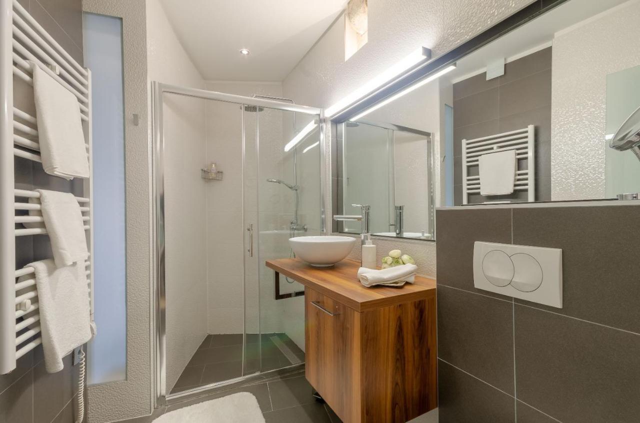 Diocletian Luxury Room สปลิท ภายนอก รูปภาพ